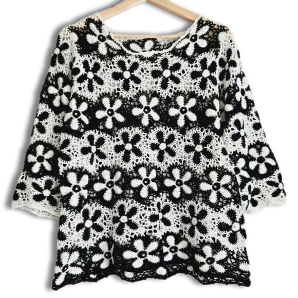 Vintage Boho Floral Net See-Through Lace Crochet Crop Top B&W Sz M Flawed - Picture 1 of 11
